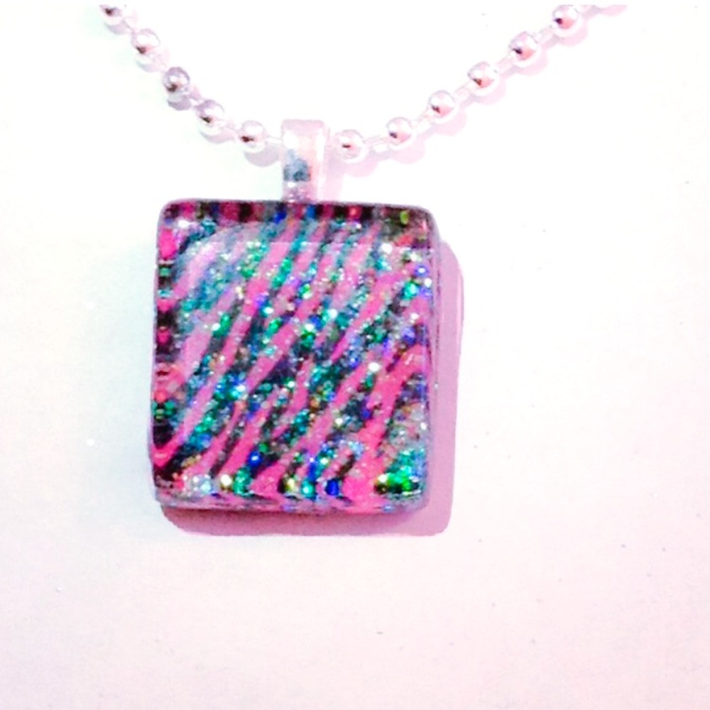 Pink Sparkly Animal Print Necklace NWOT